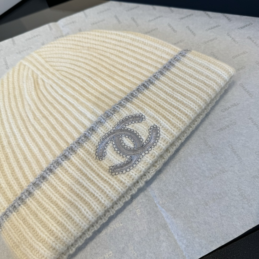 Chanel Chanel 围巾帽子套装 百分百 羊绒 暖暖呼呼