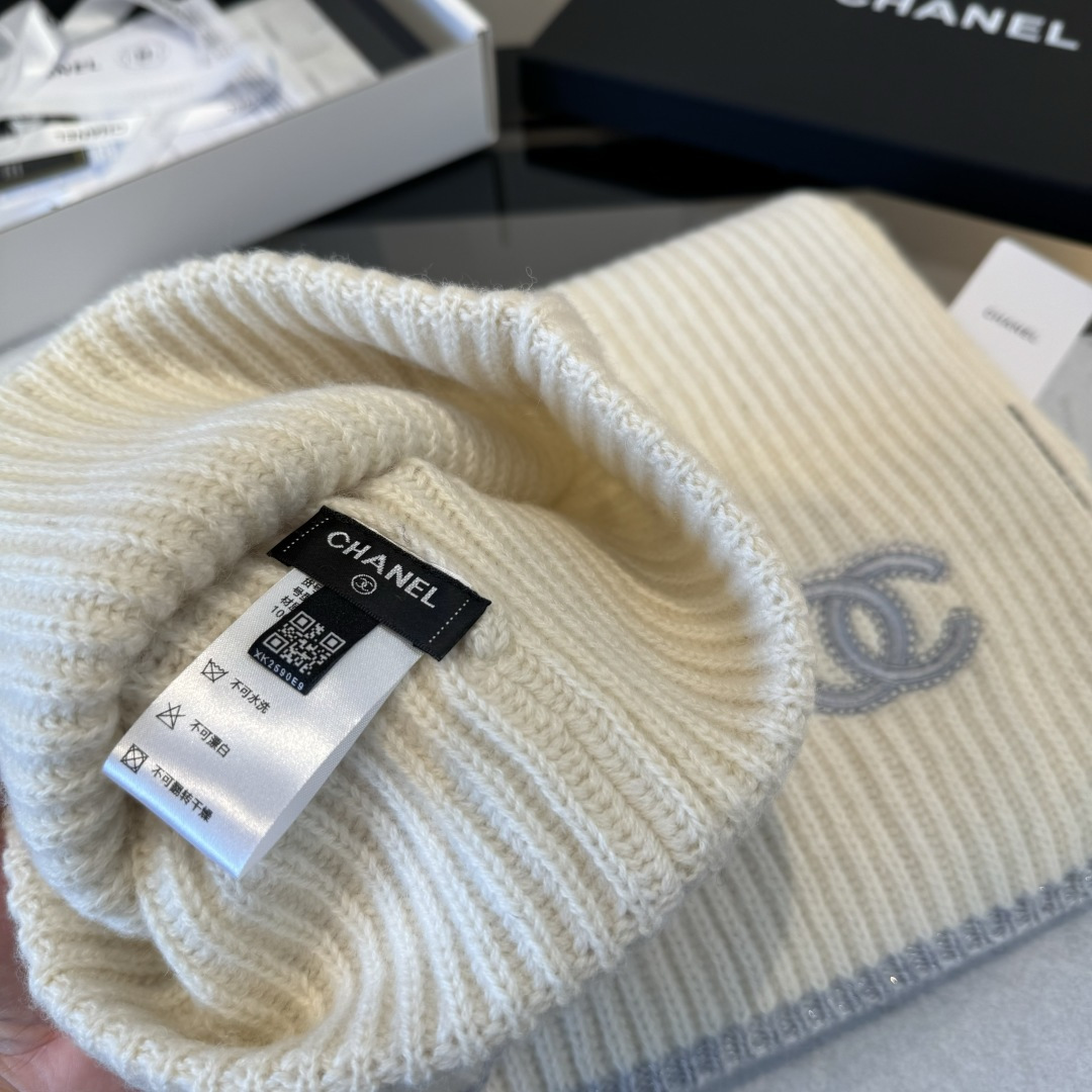 Chanel Chanel 围巾帽子套装 百分百 羊绒 暖暖呼呼