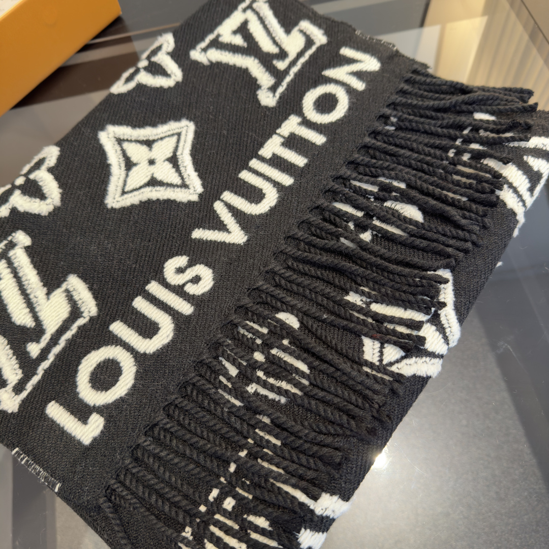 Louis Vuitton 驴家（LV）｜3D 围巾