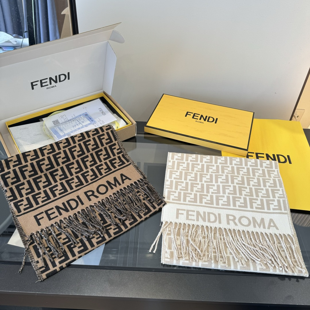 Fendi halsduk ¥ — photo 10