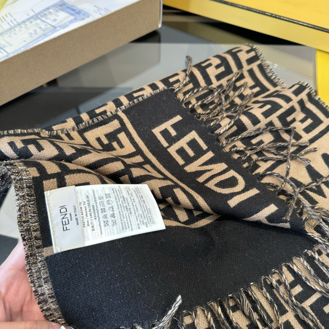 Fendi halsduk ¥ — photo 7