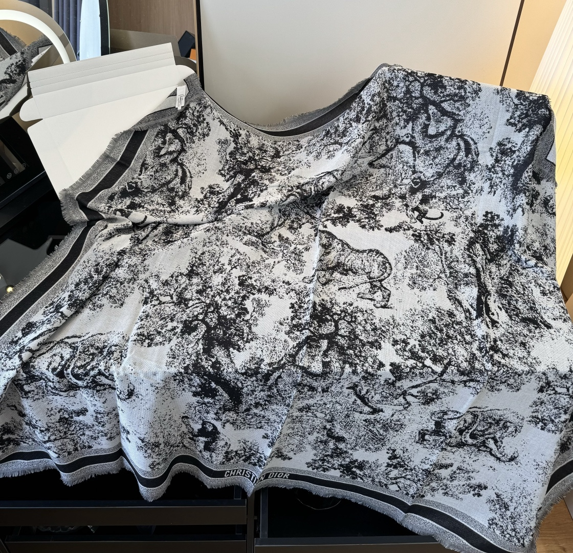 Dior scarf ¥. "Normal version" — photo 7