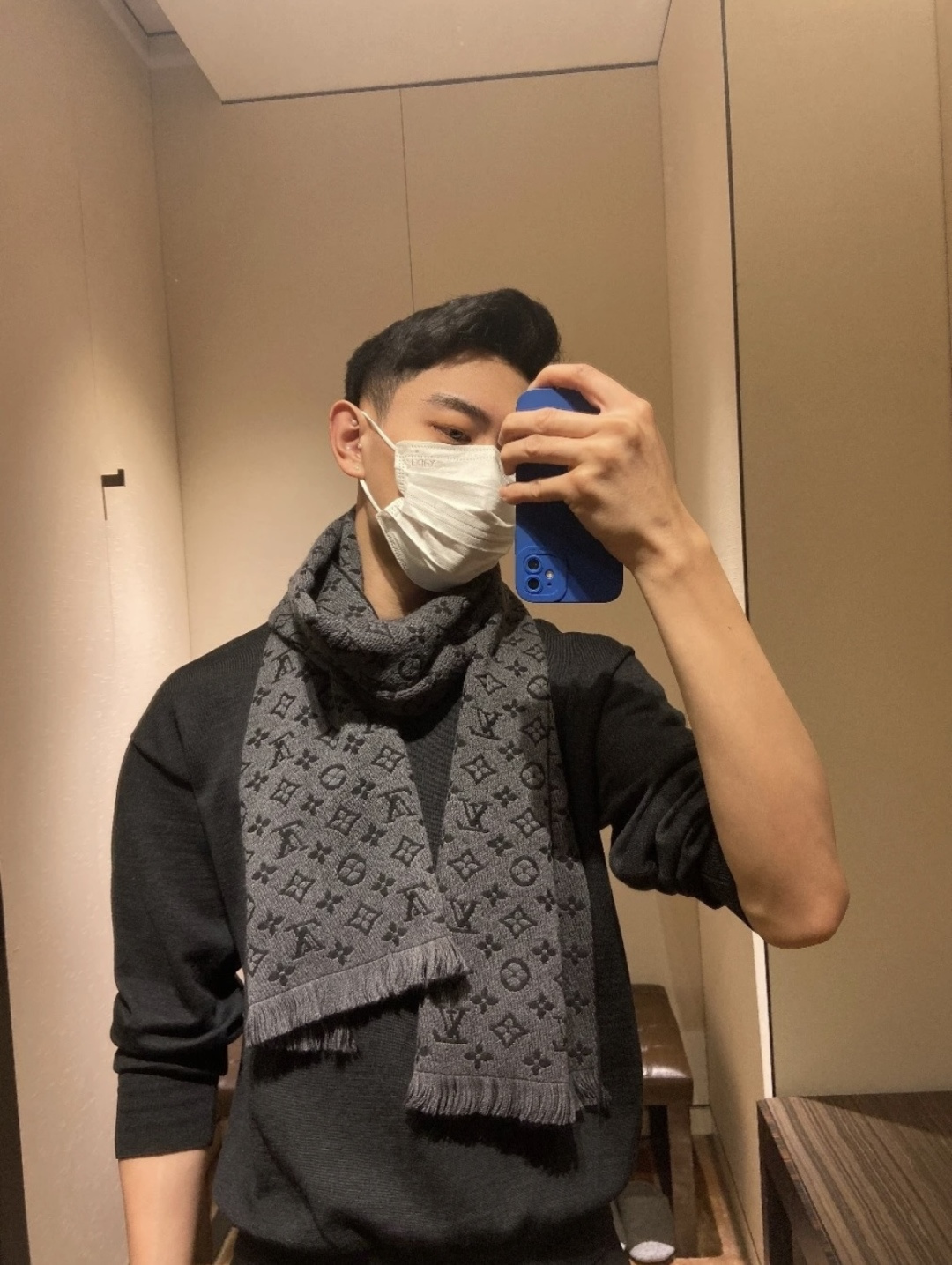 Louis Vuitton LV【MONOGRAM CLASSIC】重磅推出有标志性Mono的梭织花纹围巾