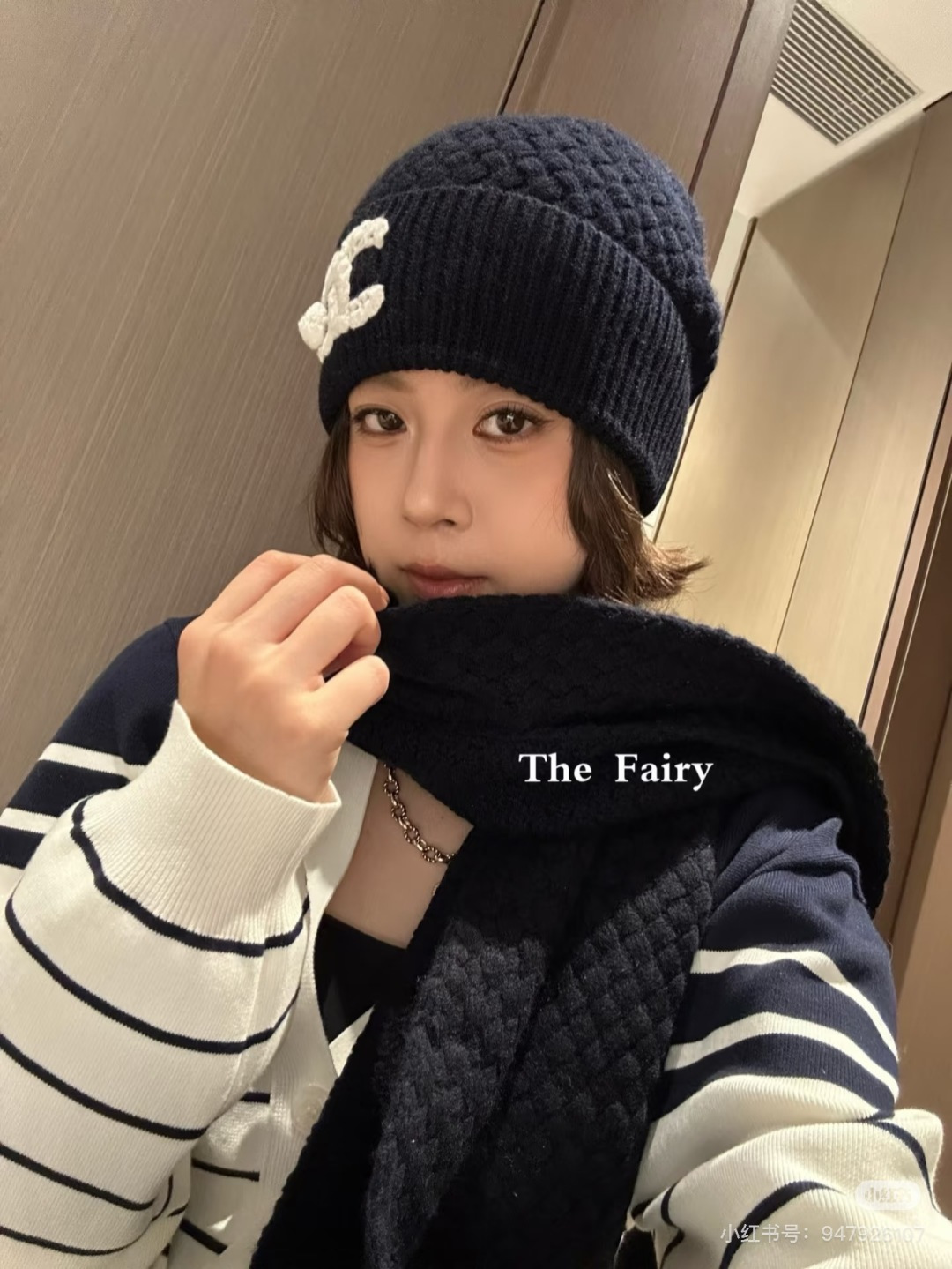 Chanel Chanel2025 新款围巾帽子套装 百分百 羊绒 暖暖呼呼