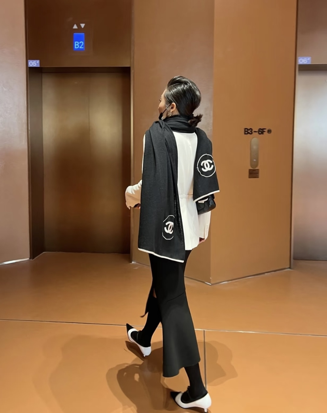 Chanel 高版本 𝑪𝒉𝒂𝒏𝒆𝒍 超 围巾 丝羊绒披肩 白色