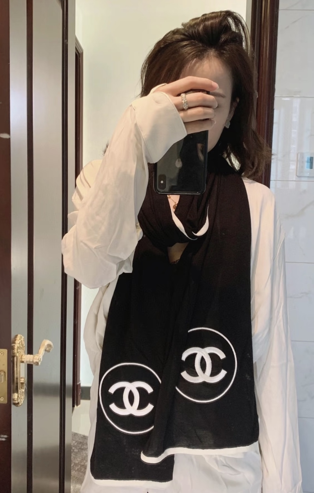 Chanel 高版本 𝑪𝒉𝒂𝒏𝒆𝒍 超 围巾 丝羊绒披肩 白色