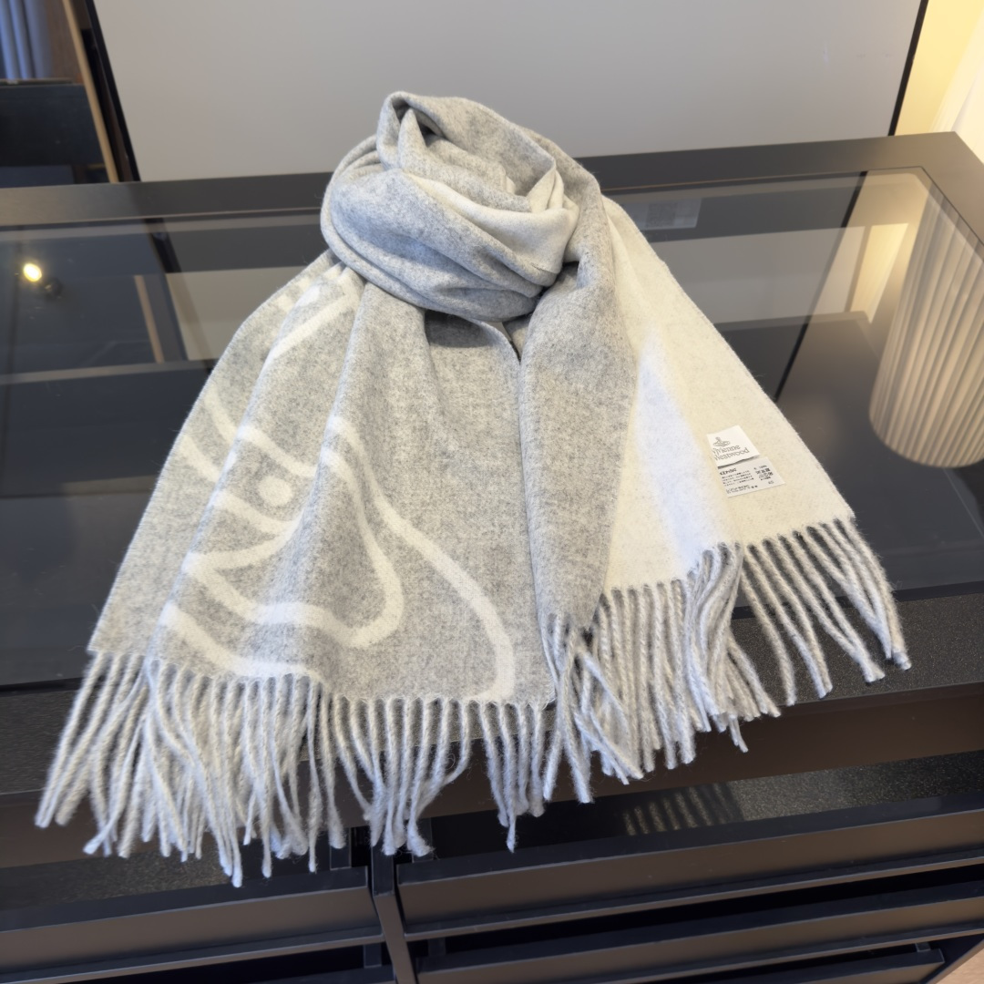 Vivienne Westwood 西太后土星披肩