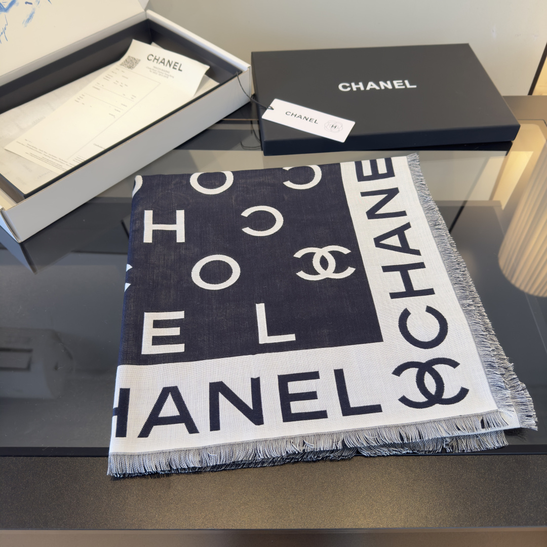 Chanel 香奈儿黑灰双面围巾披肩大方巾
