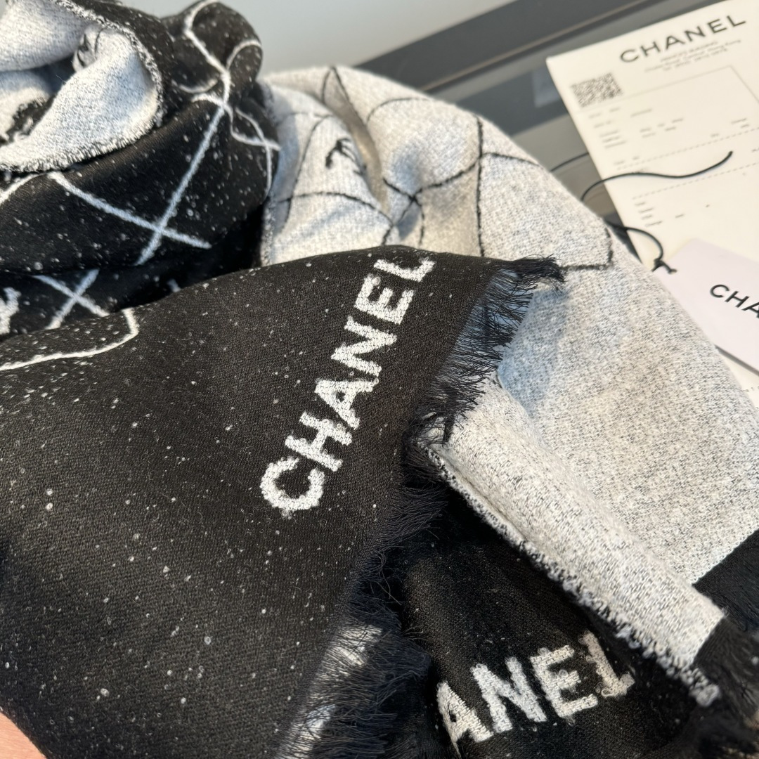 Chanel Chanel香奈儿 双面菱格标志