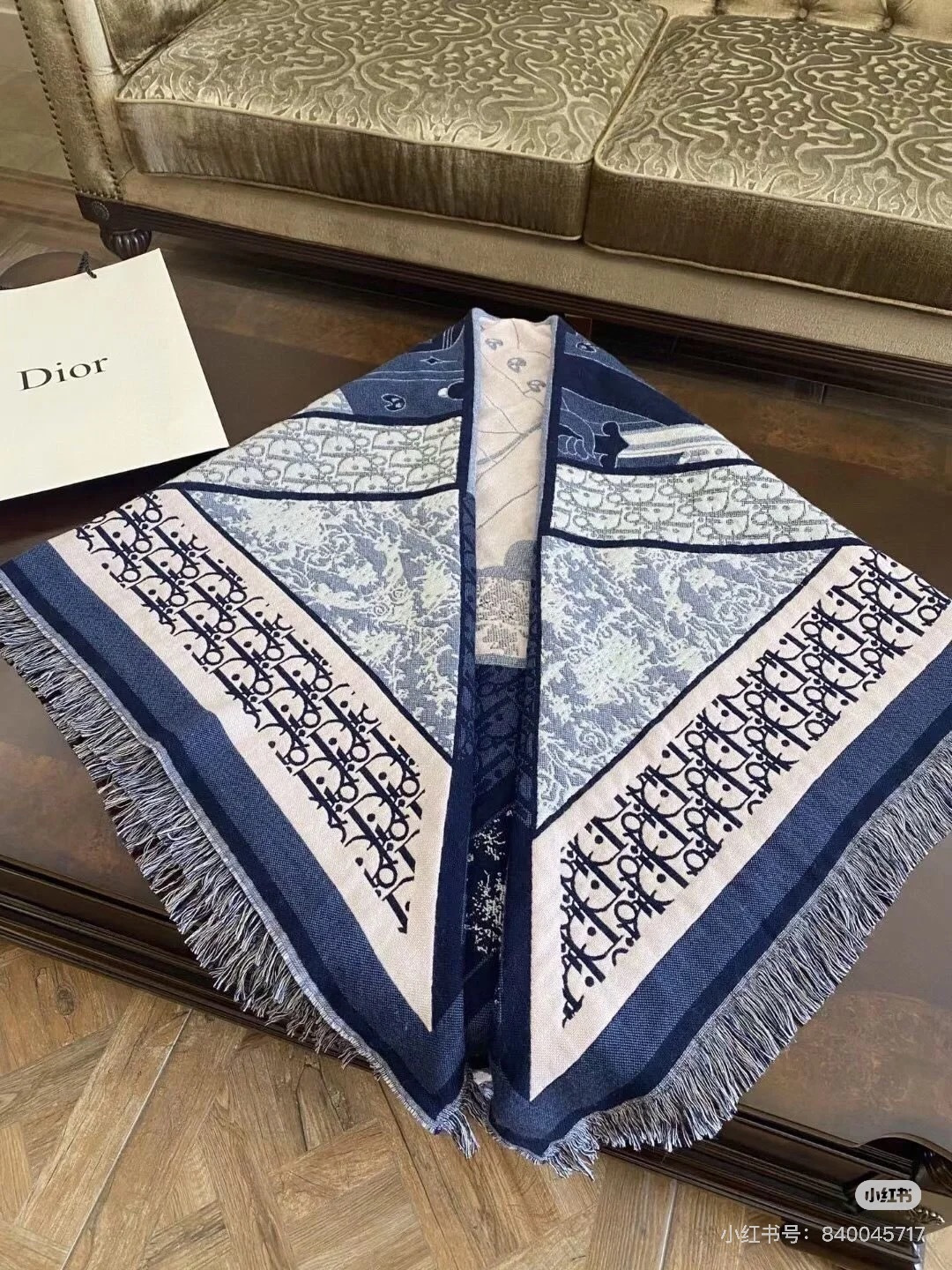 Dior Dior新款｜CD扑克印花大方巾