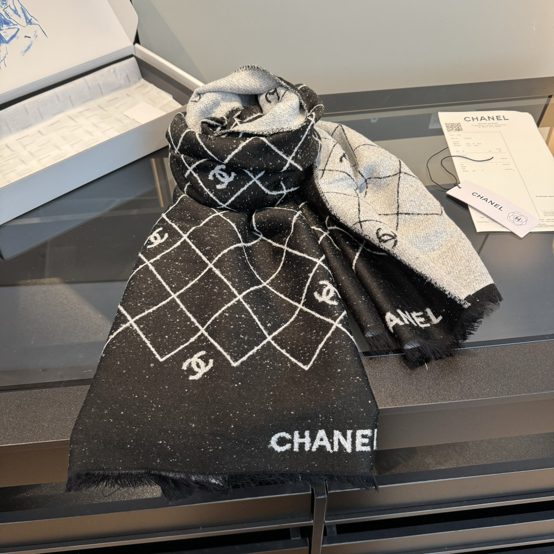 Chanel Chanel香奈儿 双面菱格标志