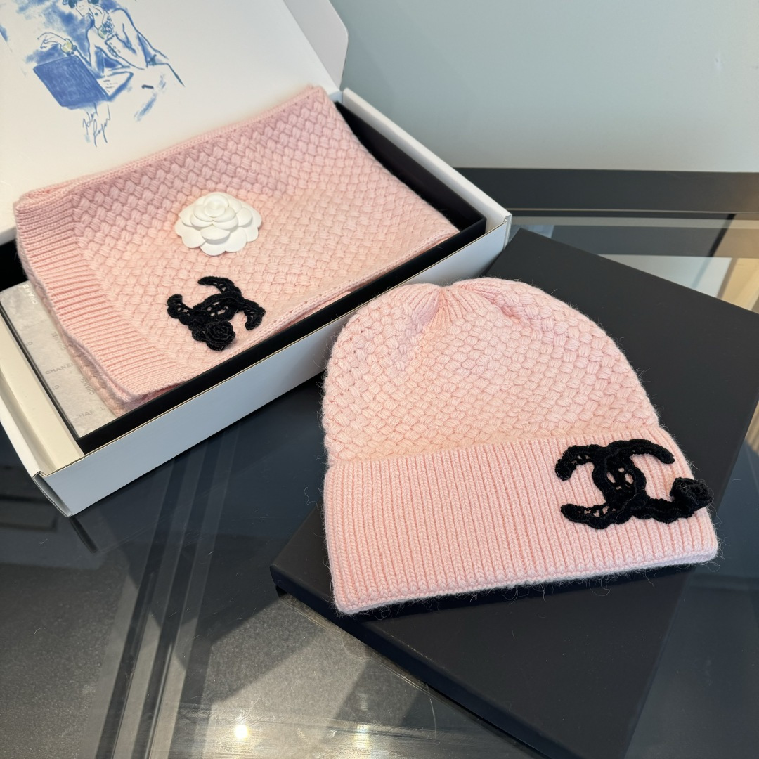 Chanel Chanel2025 新款围巾帽子套装 百分百 羊绒 暖暖呼呼