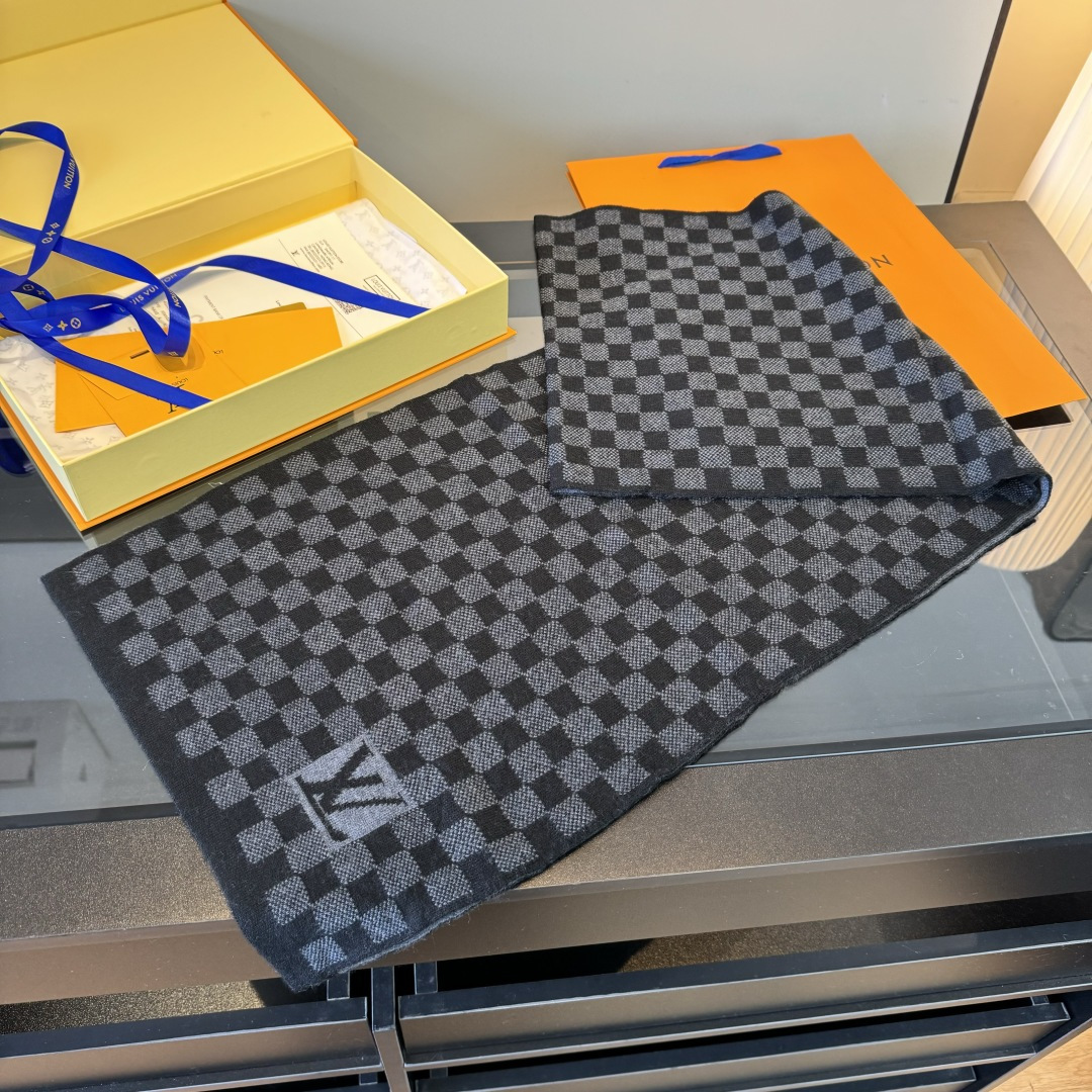 Louis Vuitton 棋盘格黑色 重磅回归‼ 男款 到货 男款「Petit Damier男士羊毛 羊绒长巾」 方格