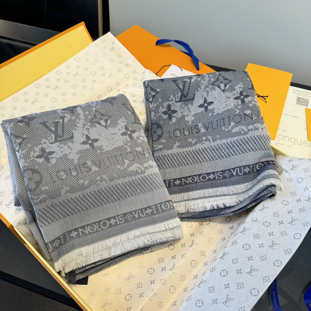 Louis Vuitton 皇室LV路易威登 硬货 品质好到几宿都不能正常入眠 可以pk的最 的品质 Malles Merveilleuses 绵羊毛披肩向昔日品牌广告海报采撷灵感