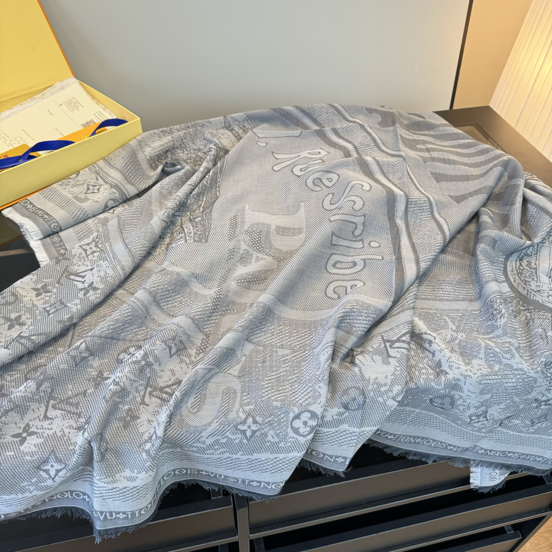 Louis Vuitton 皇室LV路易威登 硬货 品质好到几宿都不能正常入眠 可以pk的最 的品质 Malles Merveilleuses 绵羊毛披肩向昔日品牌广告海报采撷灵感