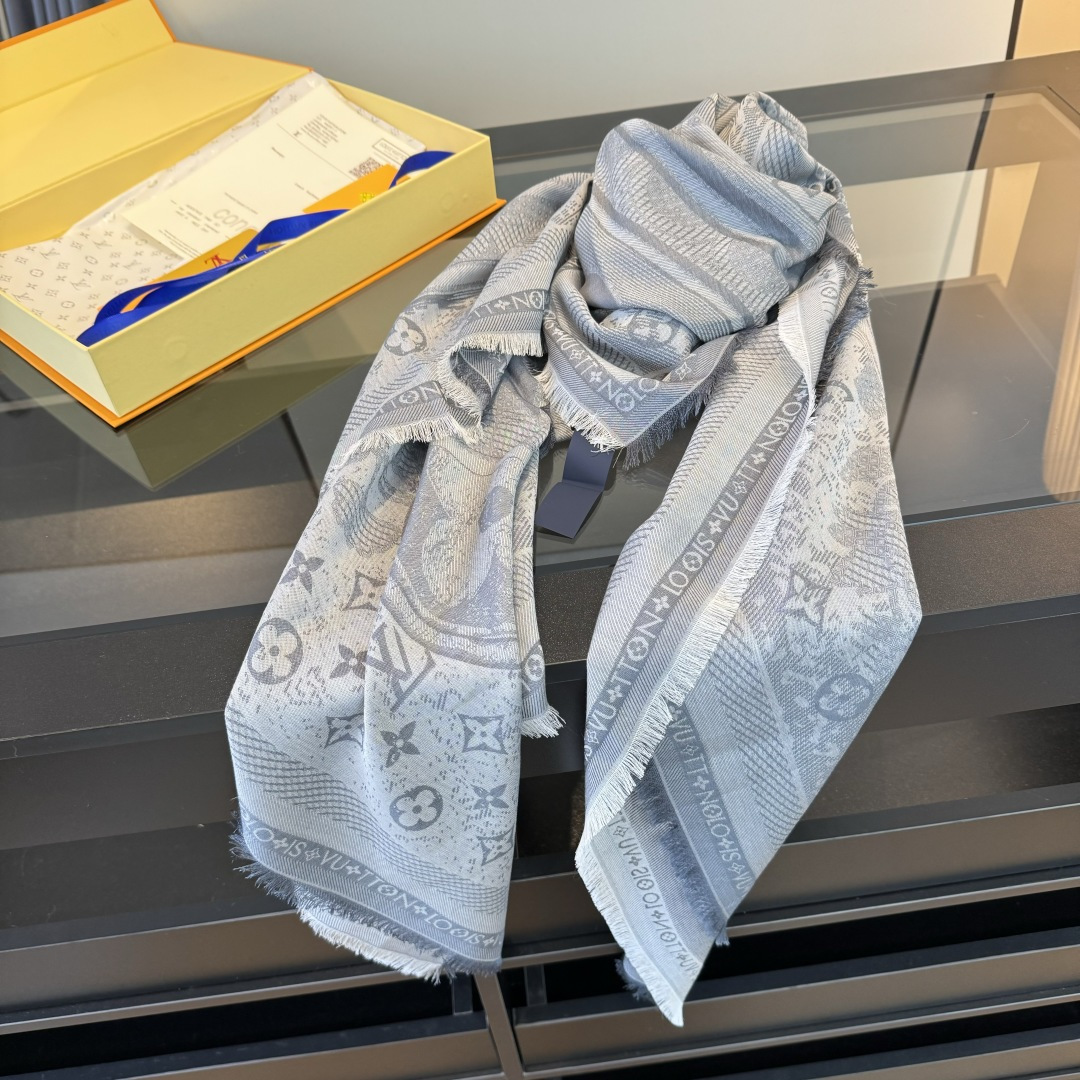 Louis Vuitton 皇室LV路易威登 硬货 品质好到几宿都不能正常入眠 可以pk的最 的品质 Malles Merveilleuses 绵羊毛披肩向昔日品牌广告海报采撷灵感
