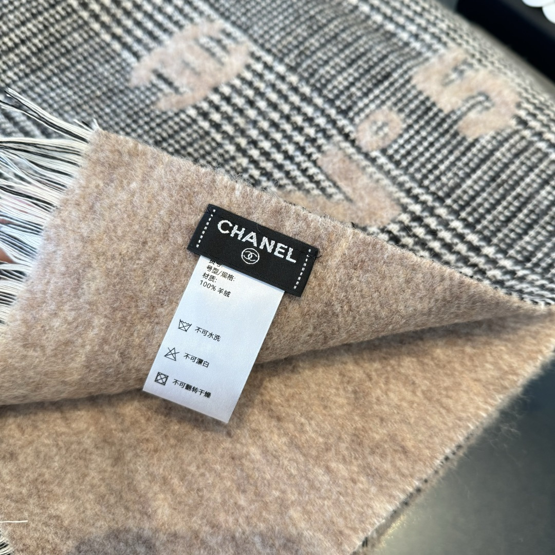 Chanel 重磅推荐 张予曦同款CHA · 香奈儿秋冬新品 · 羊绒轻缩围巾 臻选上乘的山羊绒纤维