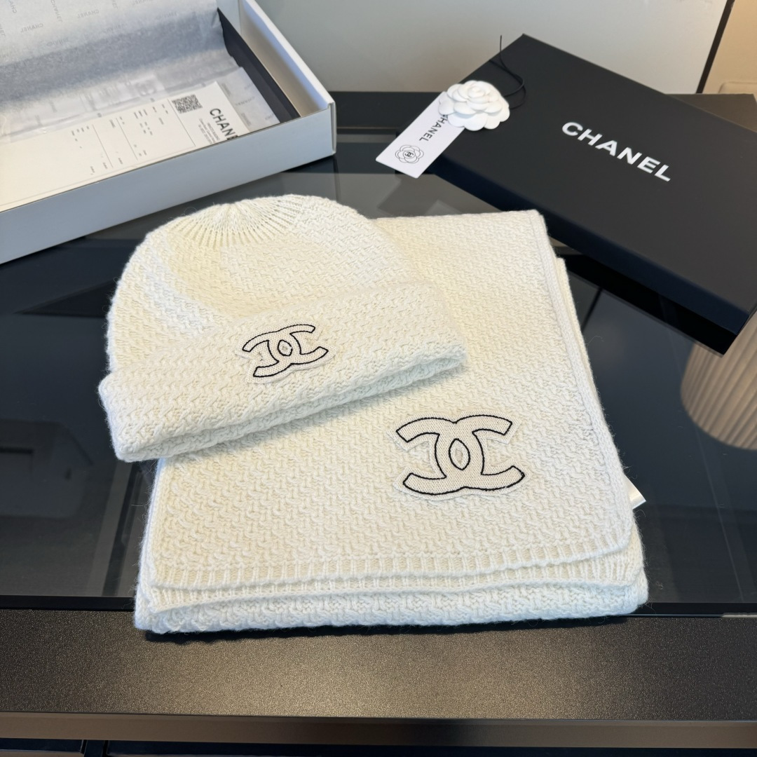 Chanel Chanel 围巾帽子套装 百分百 山羊羊绒 暖暖呼呼