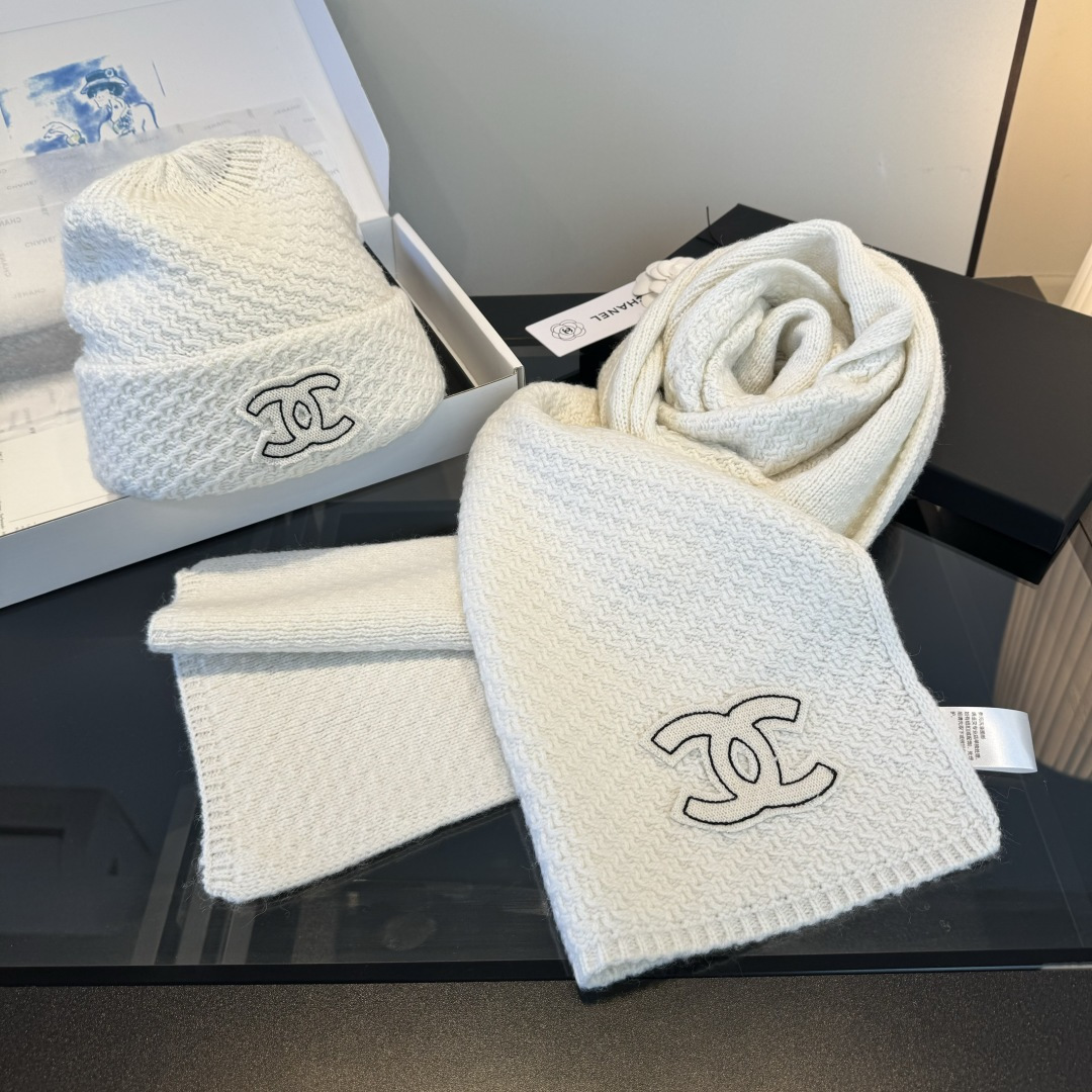 Chanel Chanel 围巾帽子套装 百分百 山羊羊绒 暖暖呼呼