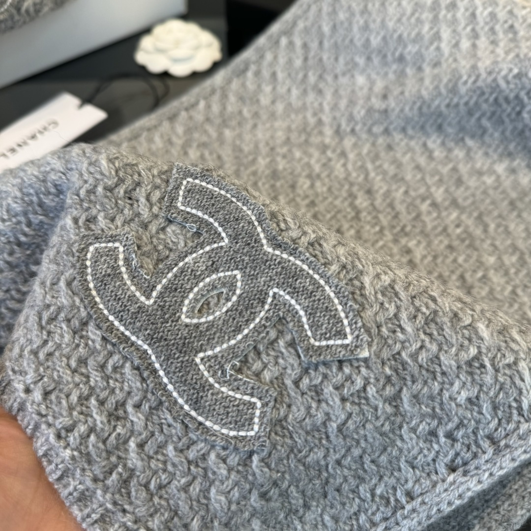 Chanel Chanel 围巾帽子套装 百分百 山羊羊绒 暖暖呼呼