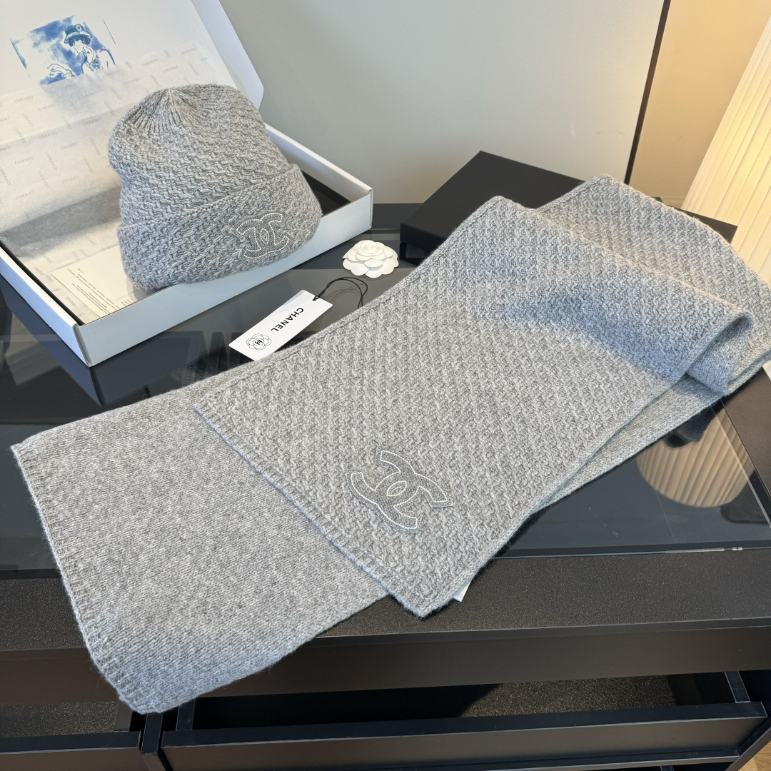 Chanel Chanel 围巾帽子套装 百分百 山羊羊绒 暖暖呼呼