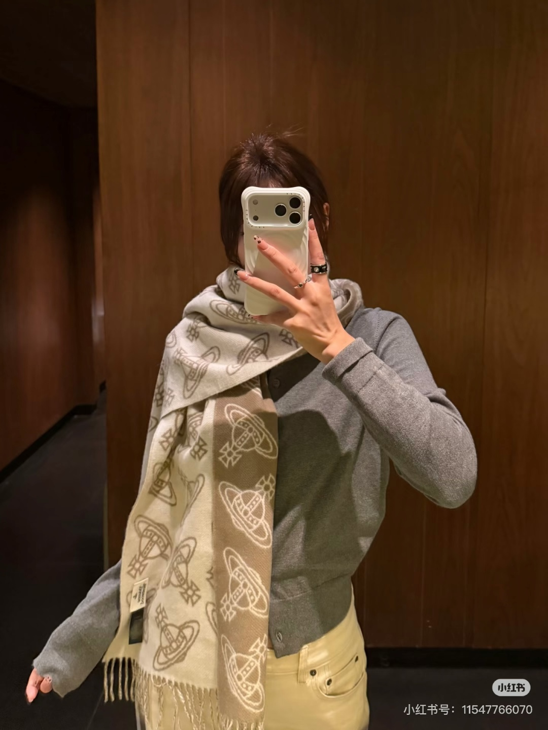 Vivienne Westwood Westwood”最爱的土星 从精神上 Vivenne Westwood才是最能代表英国人的 品牌