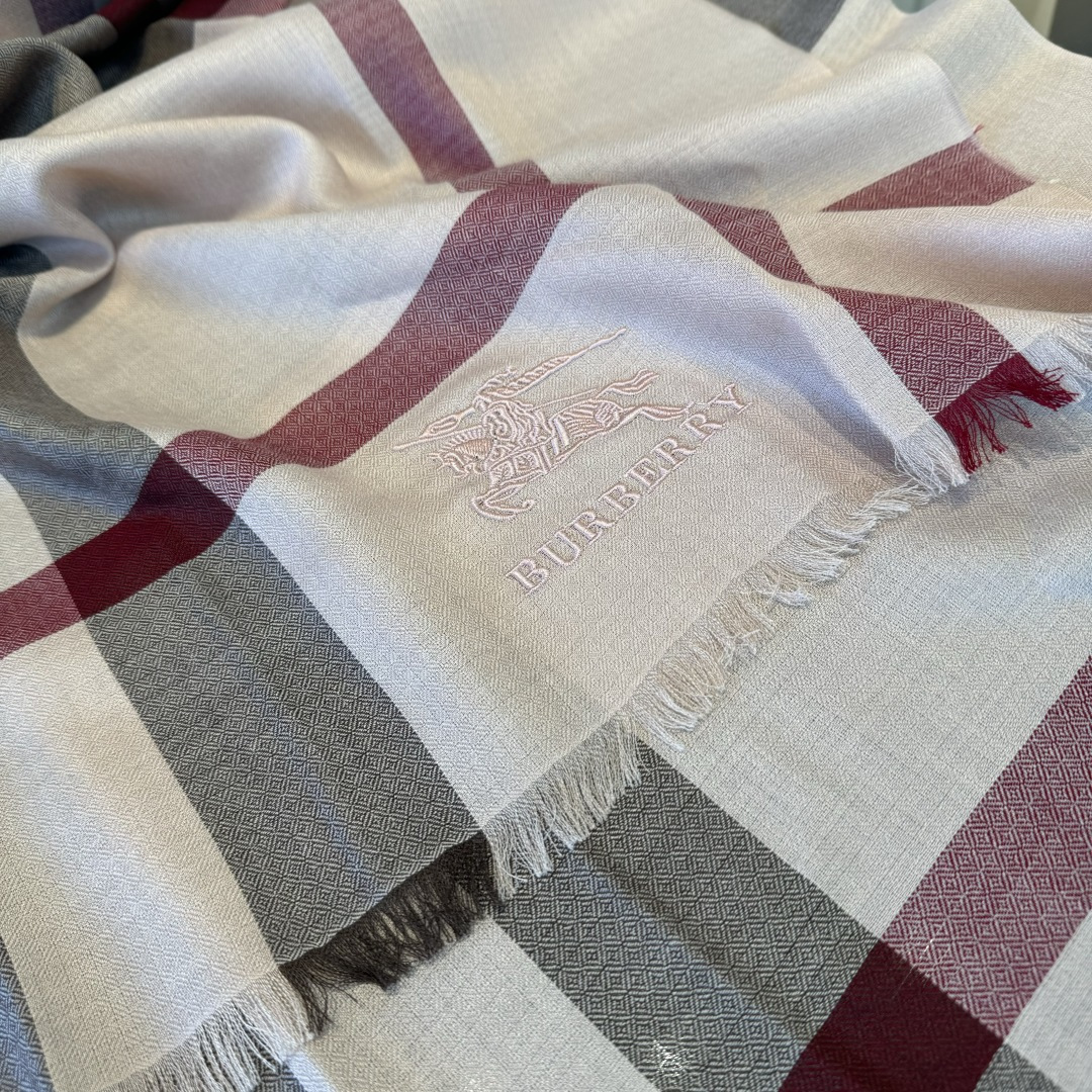 lenço burberry ¥ — photo 6