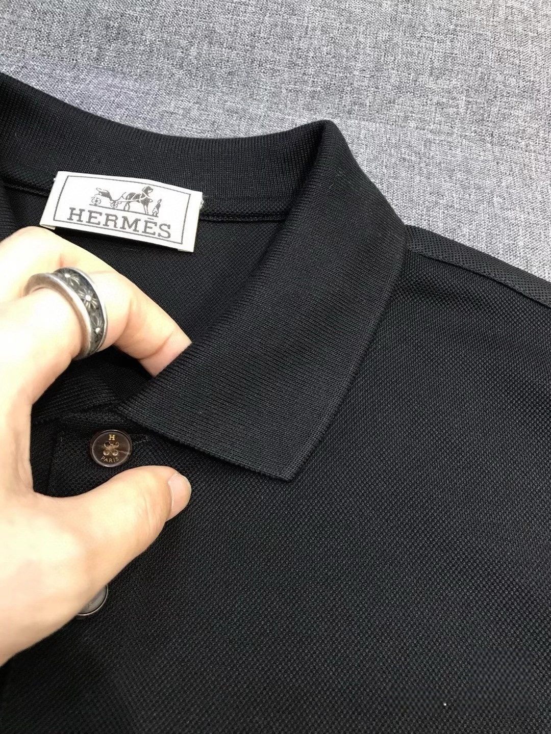 Hermes爱马仕2026ss夏季新款刺绣logo男士翻领Polo衫！经典商务男款，高端男装的天花板级别