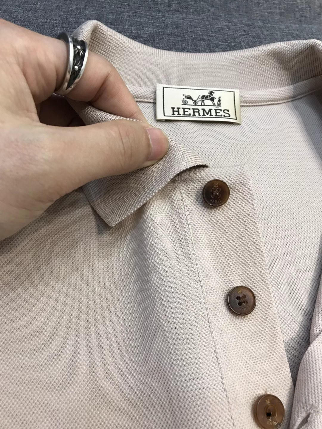 Hermes爱马仕2026ss夏季新款刺绣logo男士翻领Polo衫！经典商务男款，高端男装的天花板级别