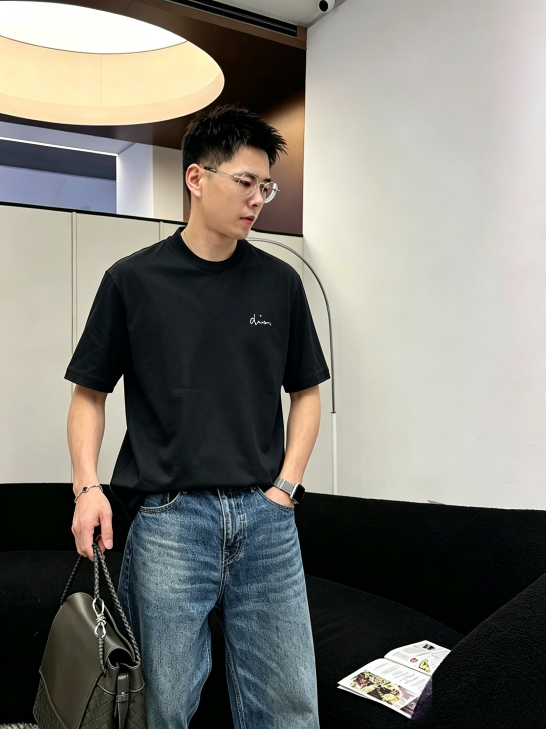 Dior迪奥2026年春夏新款男士圆领短袖T恤，高端成衣欧货系列，极具设计感的一款单品，顶级外商客供百分