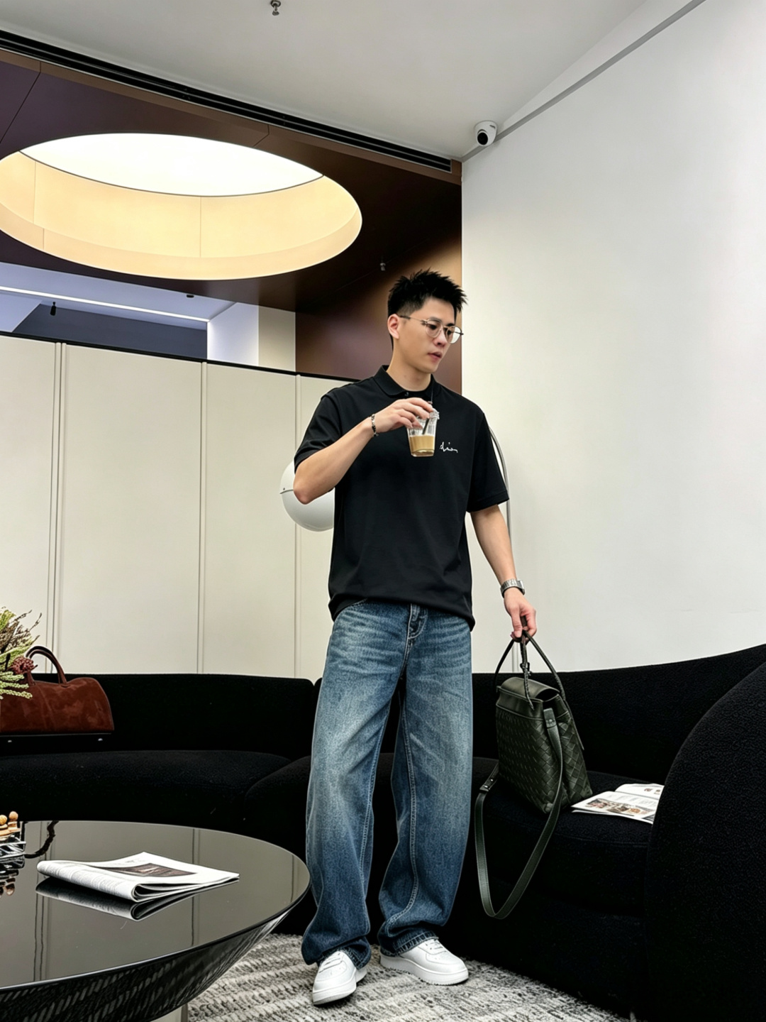 Dior迪奥2026年春夏新款男士圆领短袖T恤，高端成衣欧货系列，极具设计感的一款单品，顶级外商客供百分