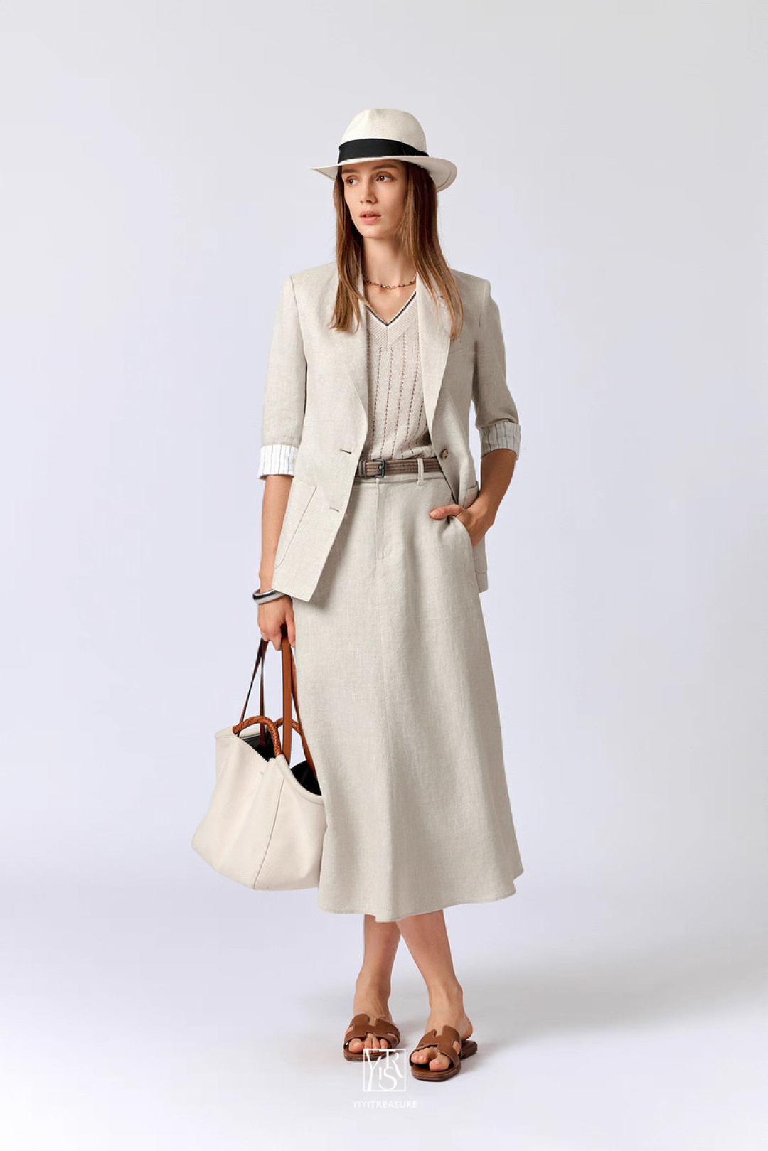 High-End Custom-Made Women’s Clothes with High Quality Gold Wire Embroidery - 图片 2