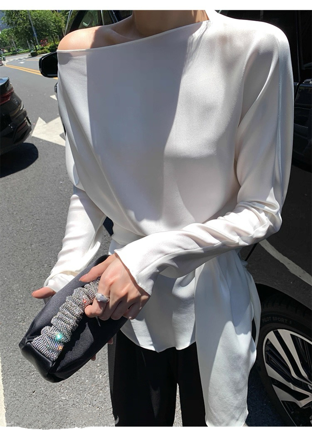 High-Quality Women’s Clothing with YSL Packaging: French Silk Shirt with Waist Tie - 图片 4