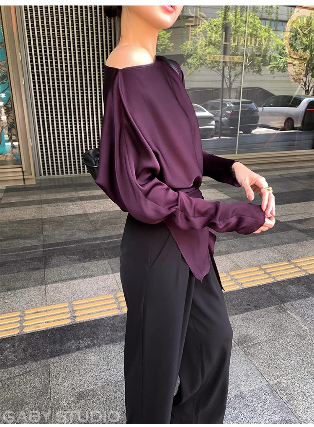 High-Quality Women’s Clothing with YSL Packaging: French Silk Shirt with Waist Tie - 图片 5