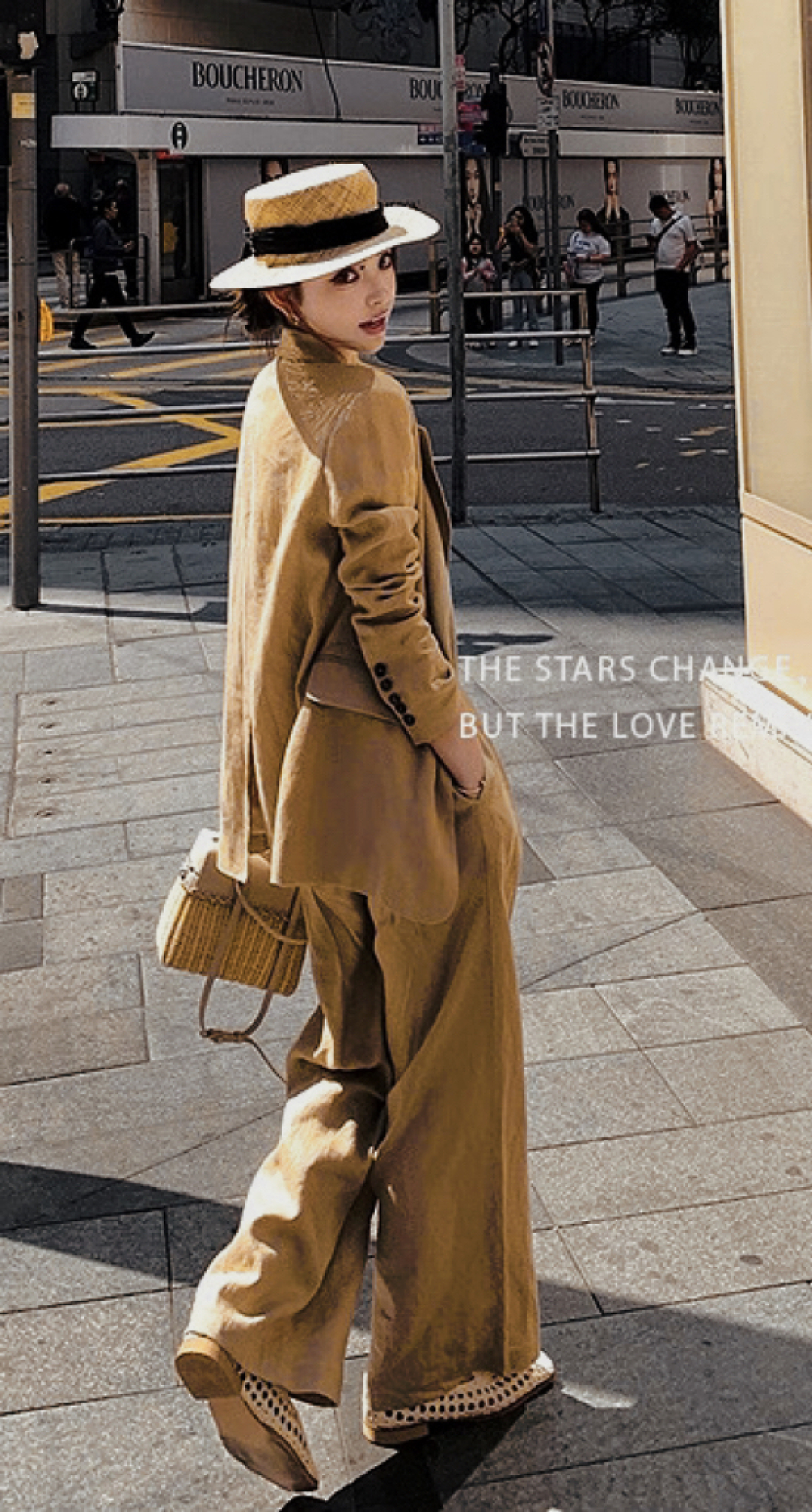 “High-End Women’s Suit with Packaged Cape for Autumn in French Style” - 图片 6