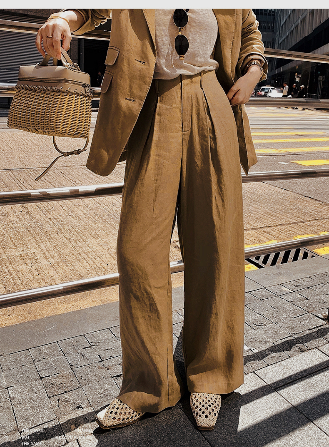 “High-End Women’s Suit with Packaged Cape for Autumn in French Style” - 图片 5