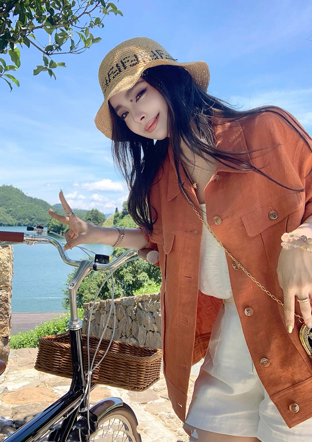 “High-Quality Women’s Linen Suit for Autumn: Luxurious, Simple, and Easy to Wear” - 图片 2