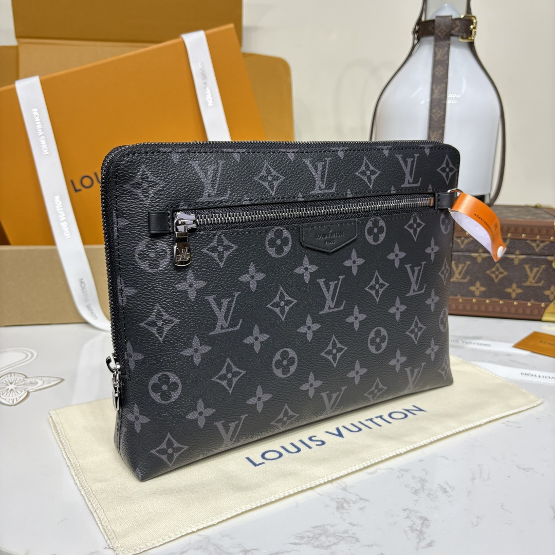 Bottega Veneta Luxury Handbag Collection 2