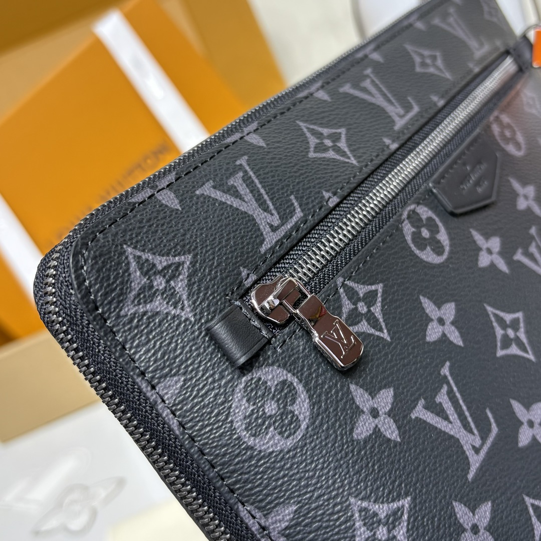 Bottega Veneta Luxury Handbag Collection 7