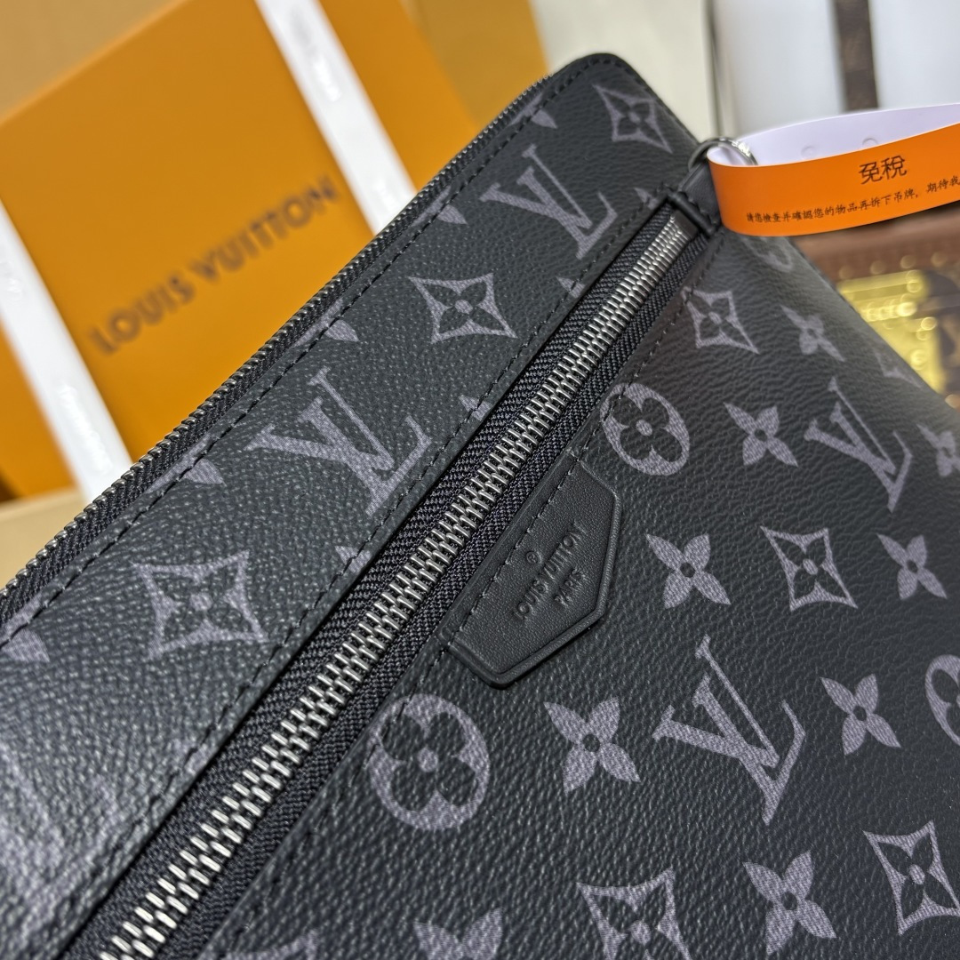 Bottega Veneta Luxury Handbag Collection 8