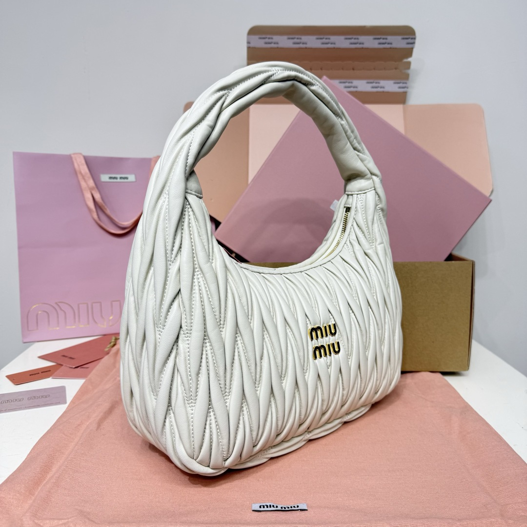 Miu Miu 大号白色5BC108：MiuMiu新品MiuWander手袋