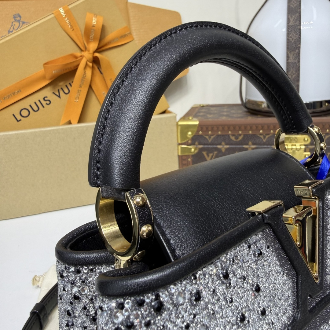 Prada Classic Luxury Handbag Shoulder Crossbody Bag Ref.5AEEEAAD 7