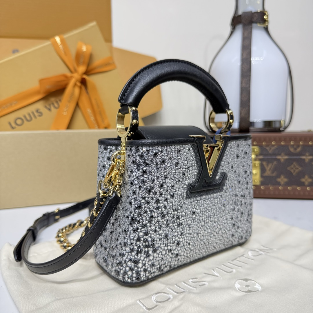 Gucci Classic Luxury Handbag Shoulder Crossbody Bag Ref.084375AA 2