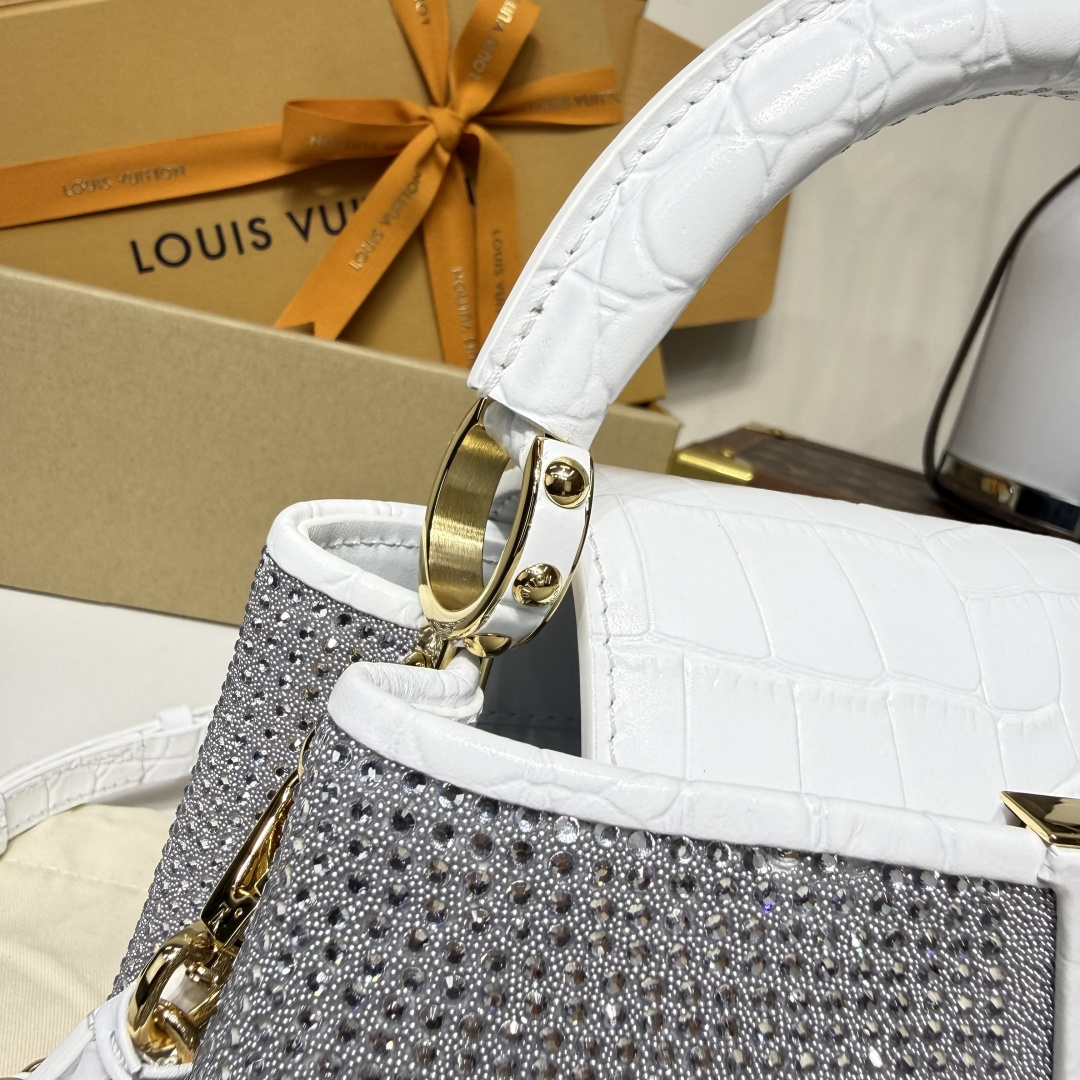 Celine Classic Luxury Handbag Shoulder Crossbody Bag Ref.0FAB0723 7