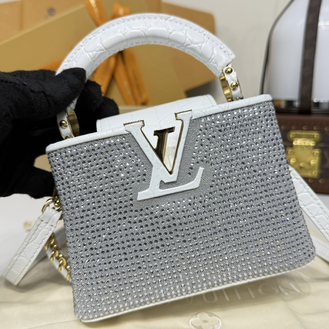 Saint Laurent Classic Luxury Handbag Shoulder Crossbody Bag Ref 5