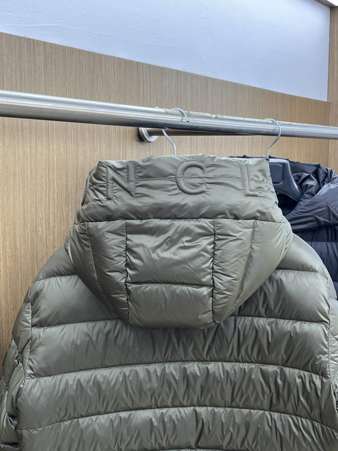 秋冬羽绒 Mon 🔥🔥高端私货 25秋冬上新 爆款蒙口轻薄羽绒服 选用进口面料 充绒量实足 定制五金 原