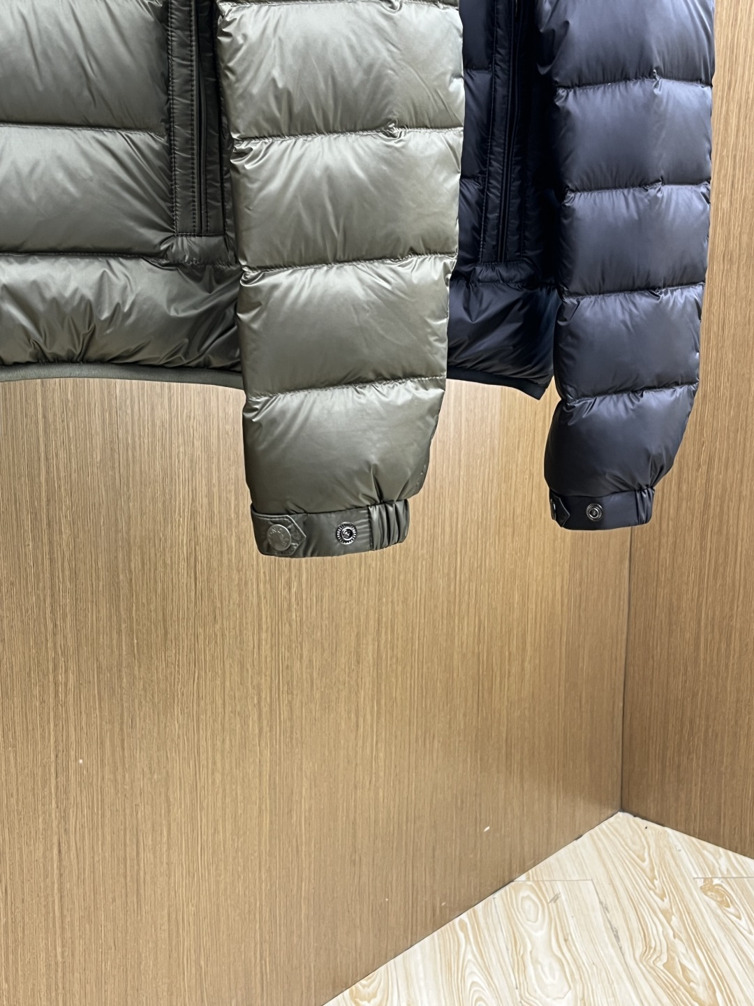 秋冬羽绒 Mon 🔥🔥高端私货 25秋冬上新 爆款蒙口轻薄羽绒服 选用进口面料 充绒量实足 定制五金 原