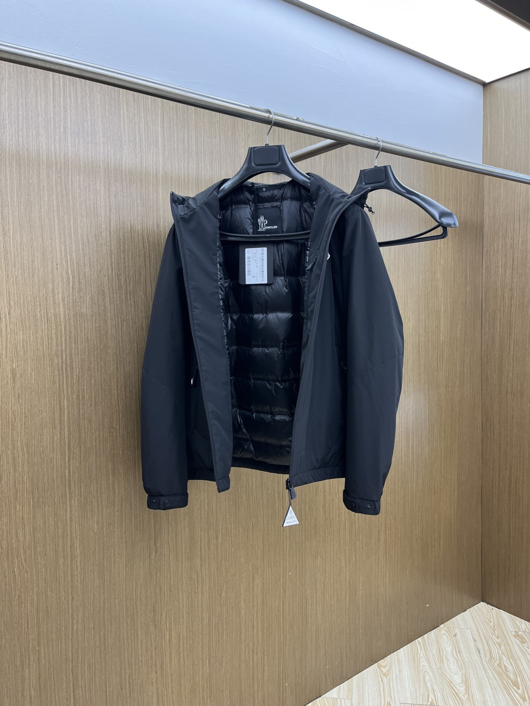 秋冬羽绒 Mon 🔥🔥高端私货 25独家专供秋冬新款羽绒服 贸易公司渠道稀出，降温天气必备的保暖单品。不