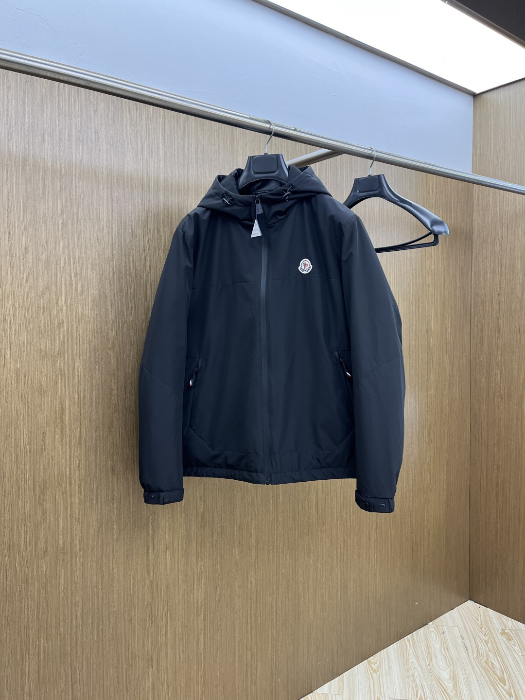 秋冬羽绒 Mon 🔥🔥高端私货 25独家专供秋冬新款羽绒服 贸易公司渠道稀出，降温天气必备的保暖单品。不