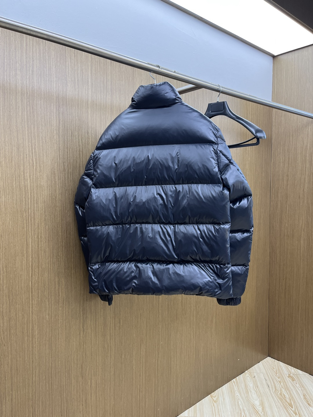 秋冬羽绒 Mon 🔥秋冬顶级版本同步雾面黑 百分百新国标90% 王牌新单 ！一个我期待了一个下半年的王 
